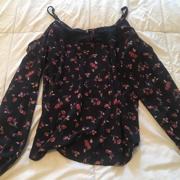 Super cute boho top - Picture 8 of 8